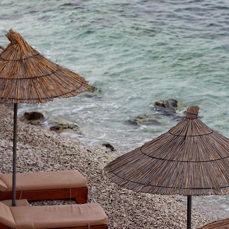 Jad Rooms Sarandë Exteriör bild