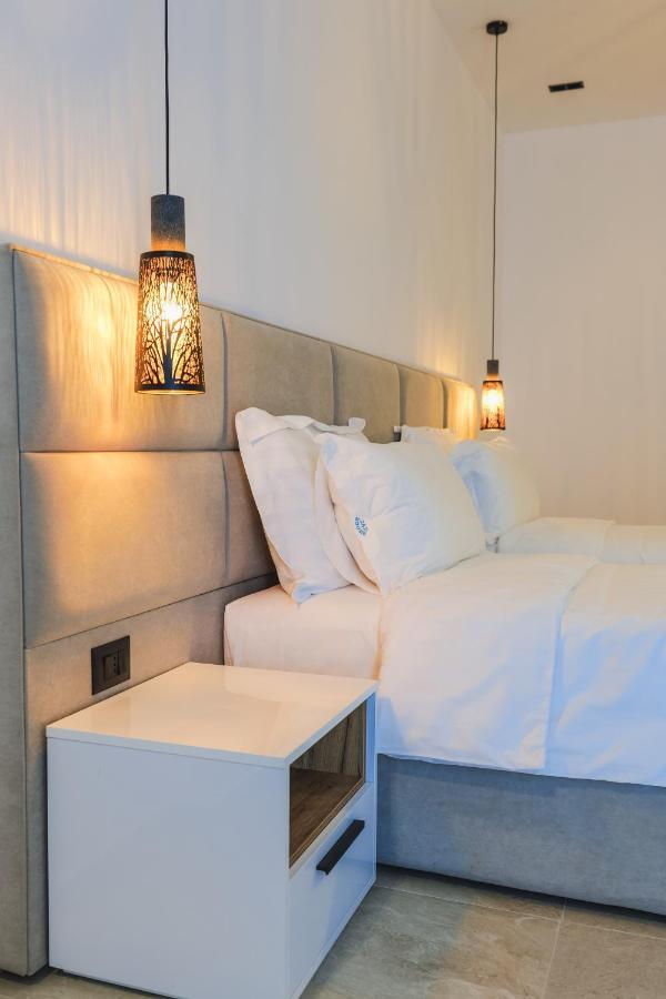 Jad Rooms Sarandë Exteriör bild