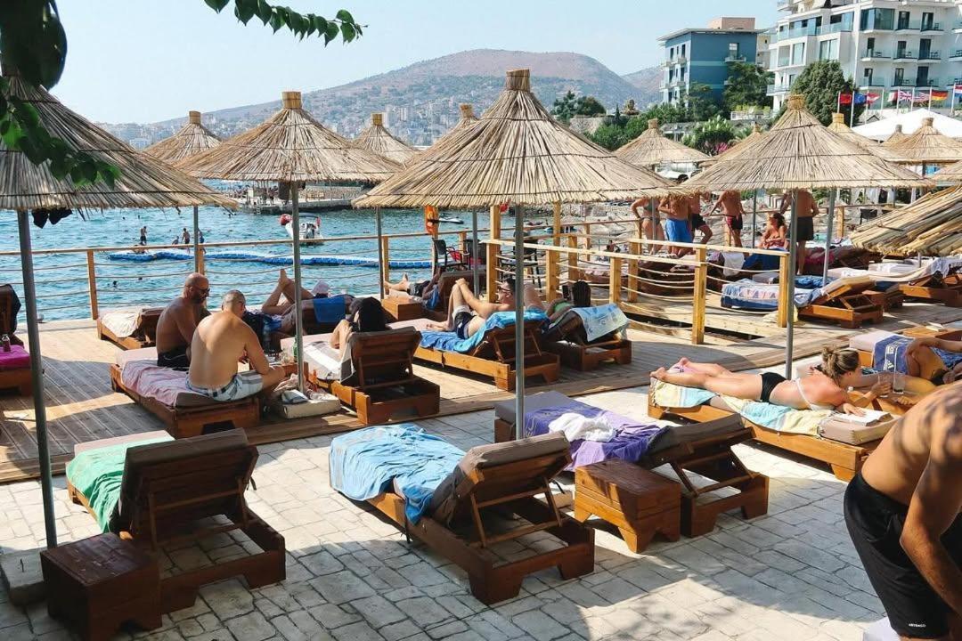Jad Rooms Sarandë Exteriör bild